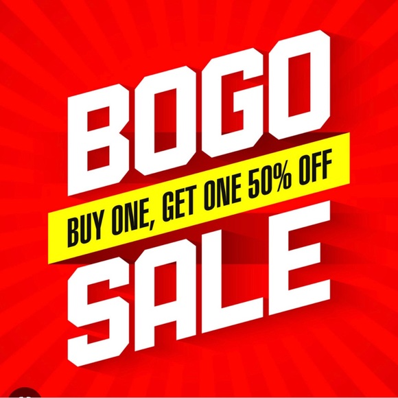 Second Hand Sunday Sale! BOGO 50% Off (equal or lesser value) Bundle & SAVE!🎁🎄 - Picture 1 of 1